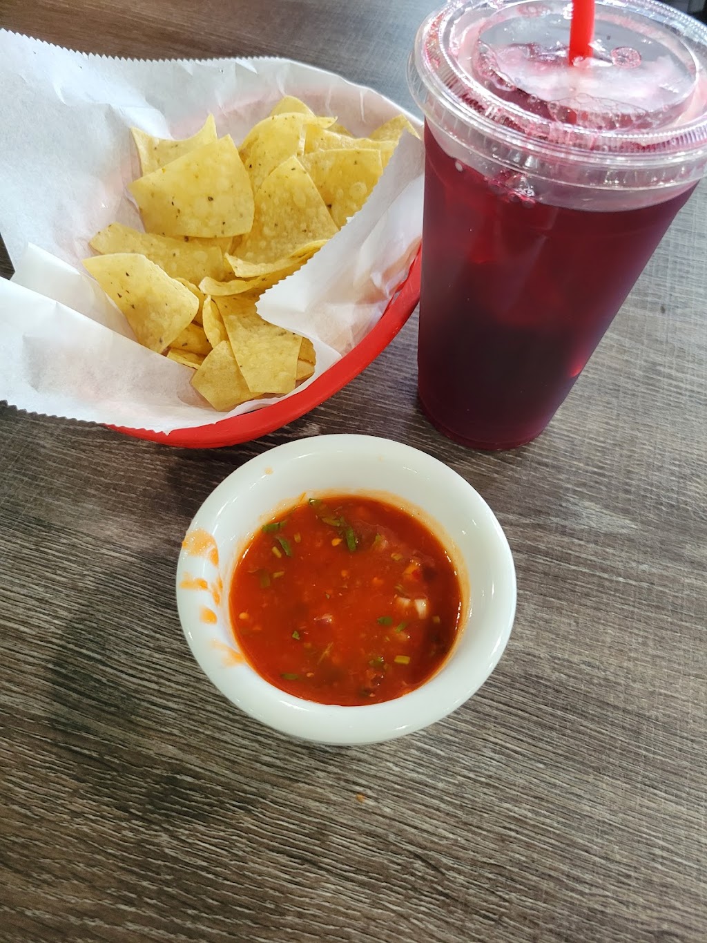 Punta Marina | restaurant | 1241 W Memory Ln, Santa Ana, CA 92706, USA | 7148844588 OR +1 714-884-4588