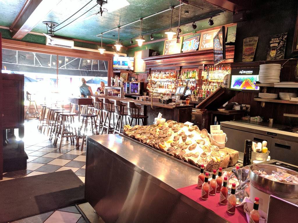 BJs Market Street Tavern & Oyster Bar | restaurant | 17 N Market St, Selinsgrove, PA 17870, USA | 5703749841 OR +1 570-374-9841