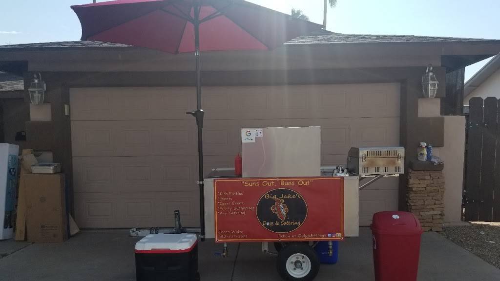 Big Jakes Dogs | meal takeaway | Ray Rd &, N Alma School Rd, Chandler, AZ 85225, USA | 4807373321 OR +1 480-737-3321