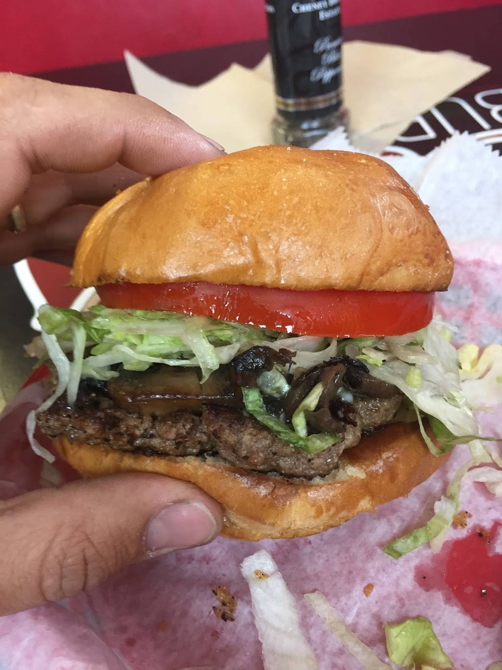 Beth’s Burger Bar | restaurant | 5145 S Orange Ave, Edgewood, FL 32809, USA | 4078881190 OR +1 407-888-1190