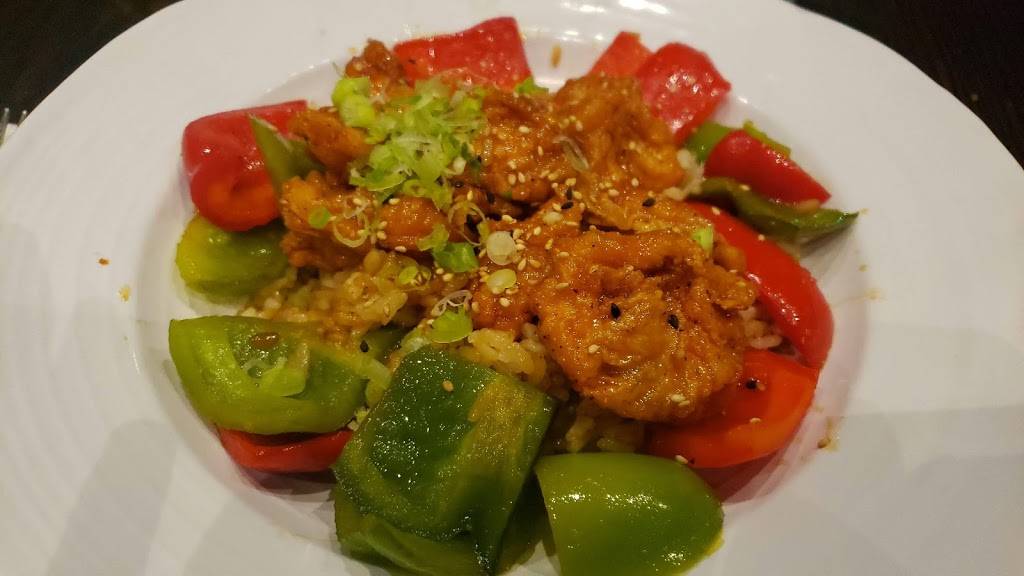 Soyumi Asian Kitchen | restaurant | 727 Buckhead Dr, Statesboro, GA 30458, USA | 9128715999 OR +1 912-871-5999