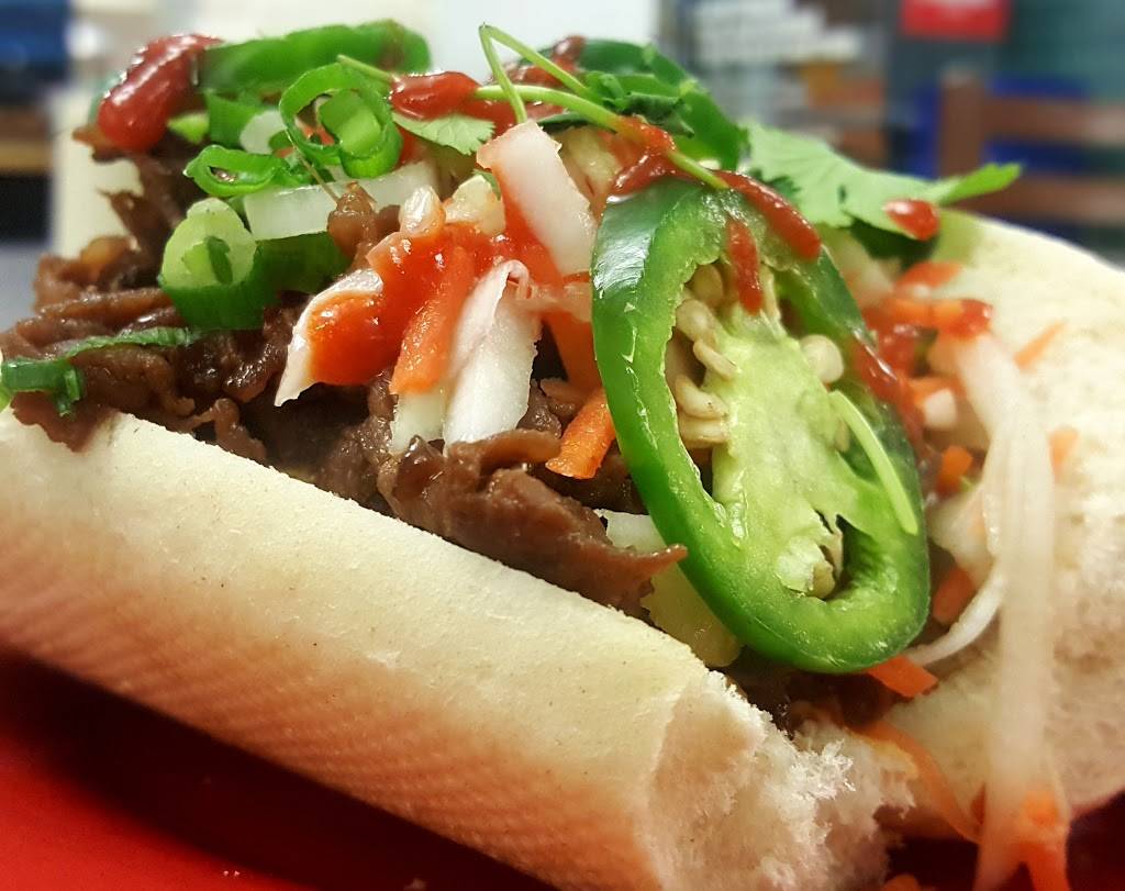 Burge Market Place | restaurant | Burge Residence Hall, 301 N Clinton St, Iowa City, IA 52242, USA | 3193351959 OR +1 319-335-1959