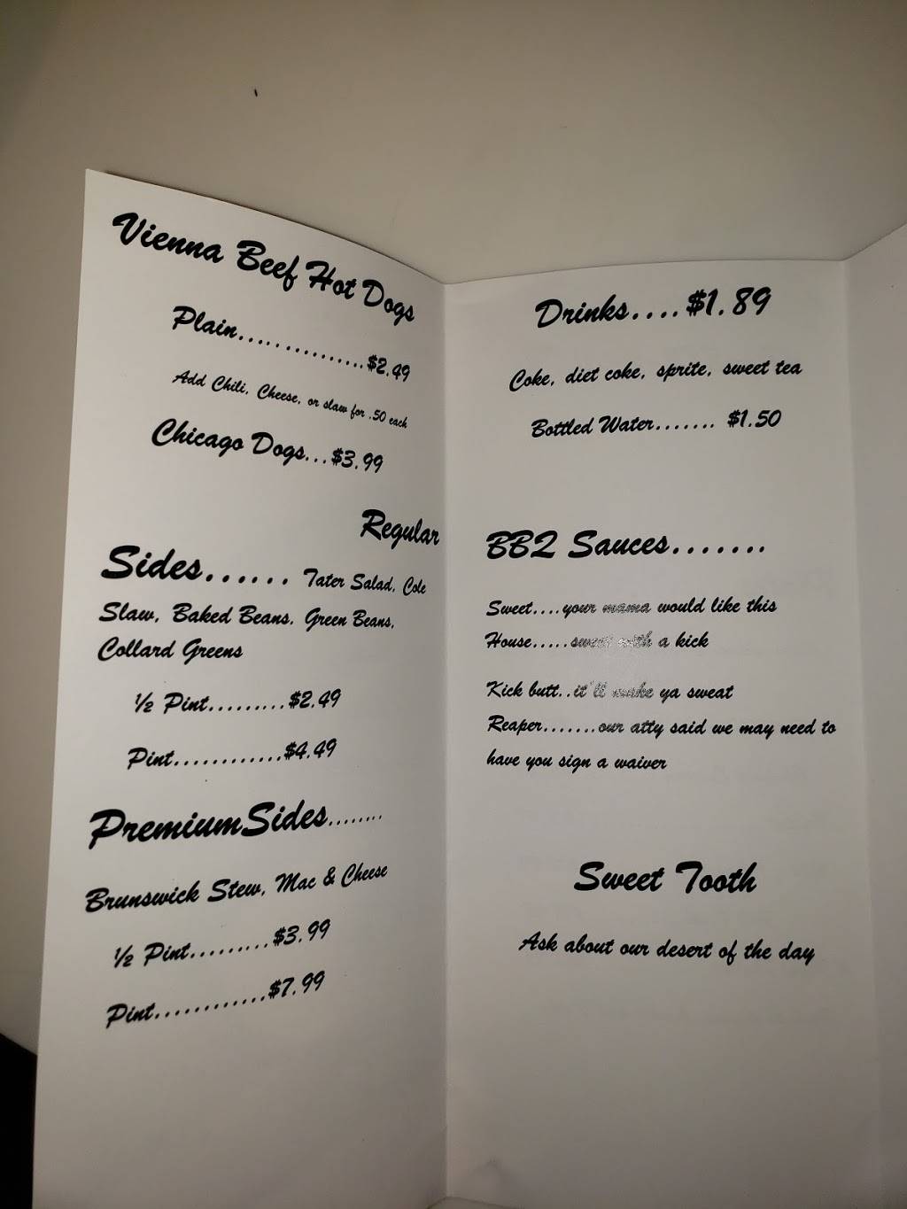 Hawgs & Dawgs BBQ | restaurant | 400 Ernest W Barrett Pkwy NW, Kennesaw, GA 30144, USA | 4708822341 OR +1 470-882-2341