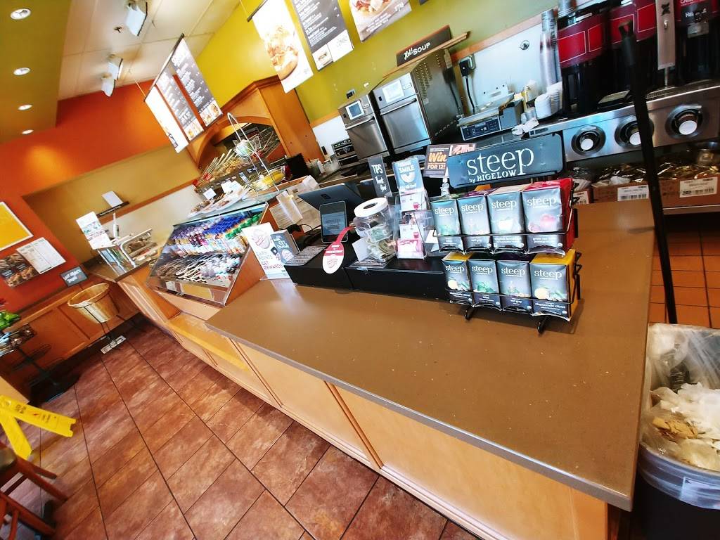 Brueggers Bagels | bakery | 1080 B St, San Diego, CA 92101, USA | 6195468060 OR +1 619-546-8060