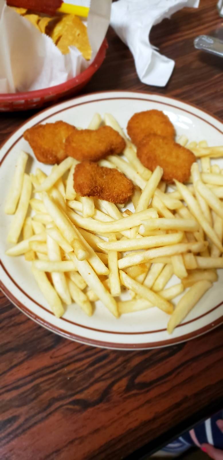 Mi Tierra | restaurant | 129 Main St, Salinas, CA 93901, USA | 8314224631 OR +1 831-422-4631