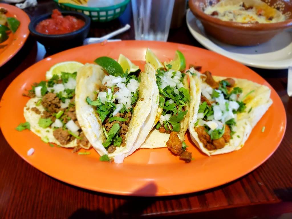 El Tapatio - Authentic Mexican Restaurant & Bar | restaurant | 677 W Laketon Ave, Muskegon, MI 49441, USA | 2317597408 OR +1 231-759-7408