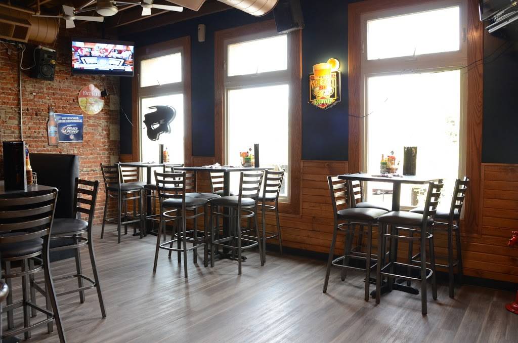 The Pump Haus Pub & Grill | restaurant | 311 Main St, Cedar Falls, IA 50613, USA | 3192778111 OR +1 319-277-8111