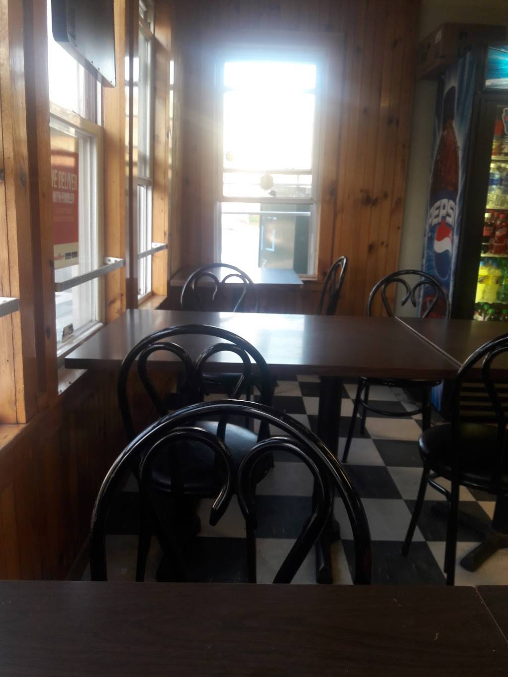 Christos Pizza | restaurant | 40 Cambridge St, Worcester, MA 01603, USA | 5087995909 OR +1 508-799-5909