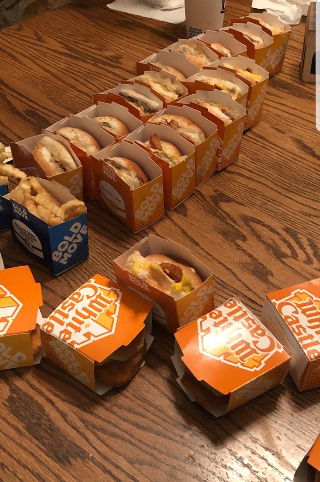 White Castle | restaurant | 105 Sheek Rd, Greenwood, IN 46143, USA | 3178871960 OR +1 317-887-1960