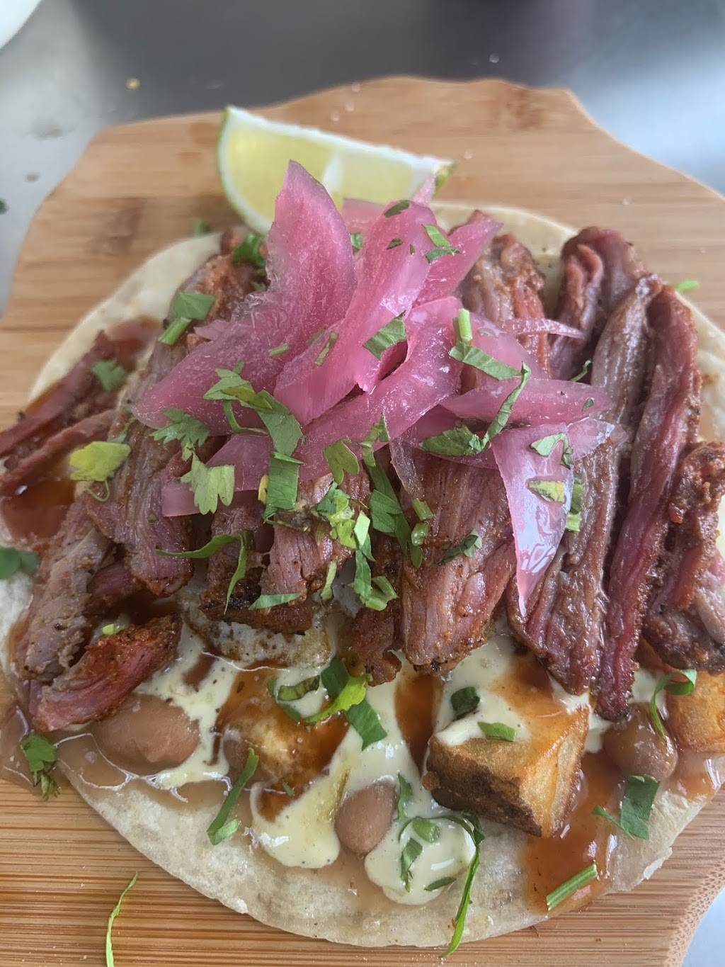 Smokey Cheeks | restaurant | 1815 Mangum Rd, Houston, TX 77092, USA | 8326678871 OR +1 832-667-8871