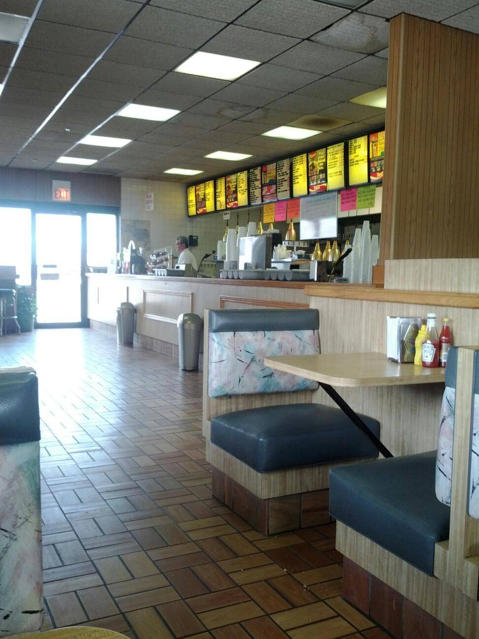 Wolfs | restaurant | 3643 Wolf Rd, Franklin Park, IL 60131, USA | 8474550070 OR +1 847-455-0070