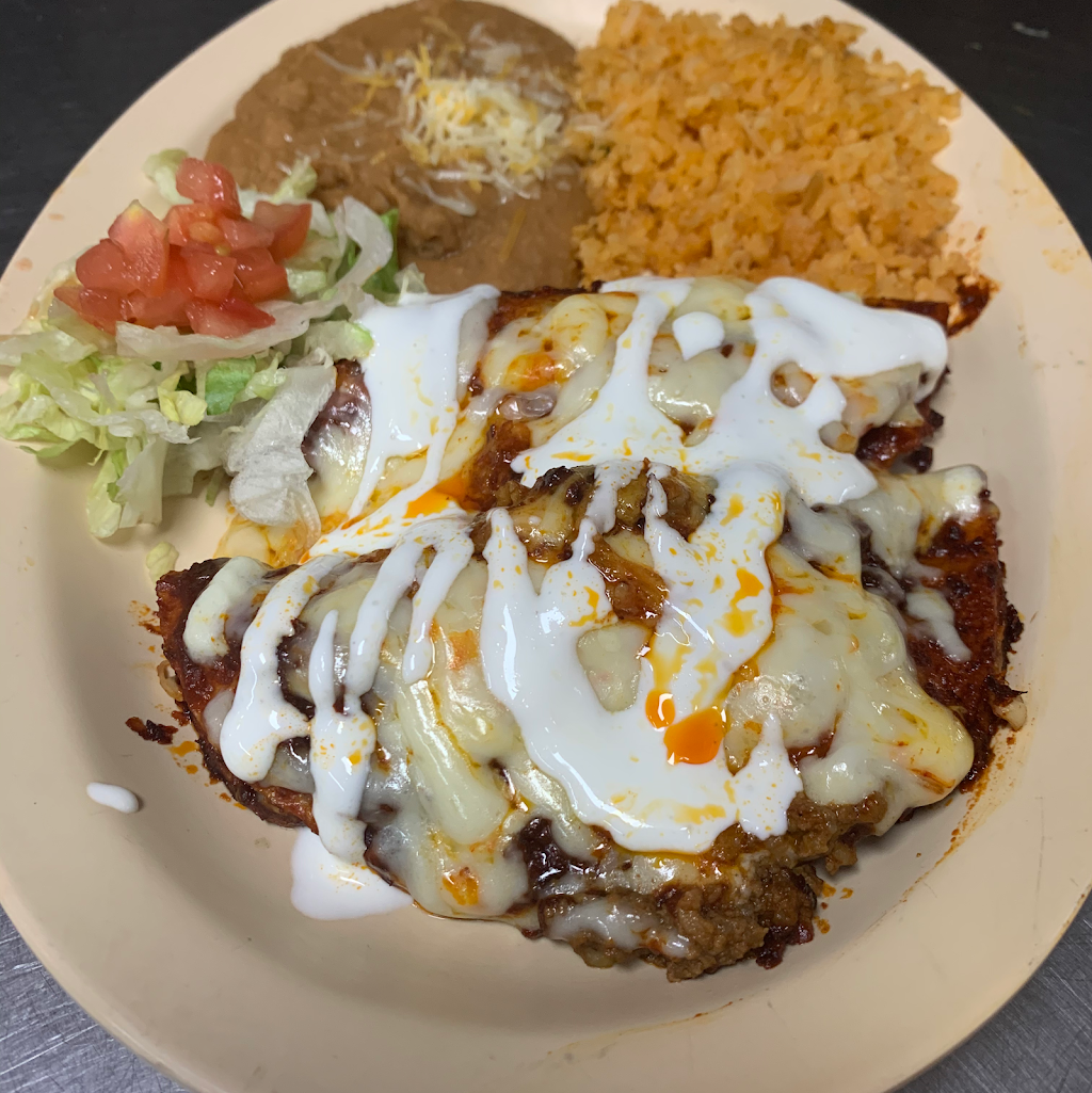 Mama Lillys | restaurant | 5512 Leavenworth Rd, Kansas City, KS 66104, USA | 9132585469 OR +1 913-258-5469