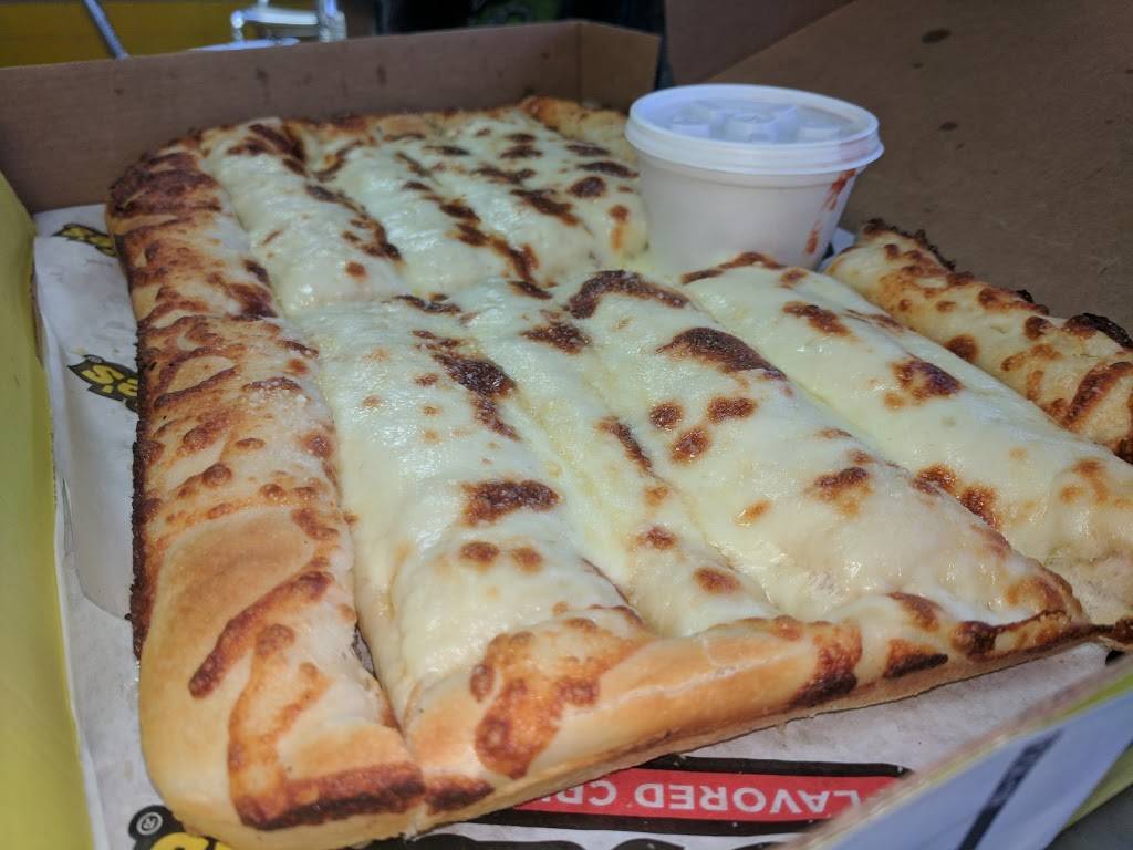 Hungry Howies Pizza | meal delivery | 16640 Saddle Club Rd, Weston, FL 33326, USA | 9543858200 OR +1 954-385-8200