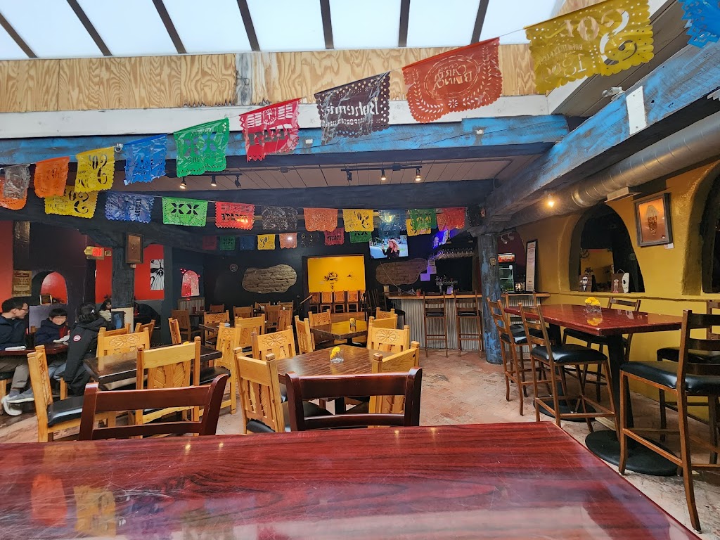 Ezra’s Taste of Home | restaurant | 302 San Felipe St NW, Albuquerque, NM 87104, USA | 5054945912 OR +1 505-494-5912