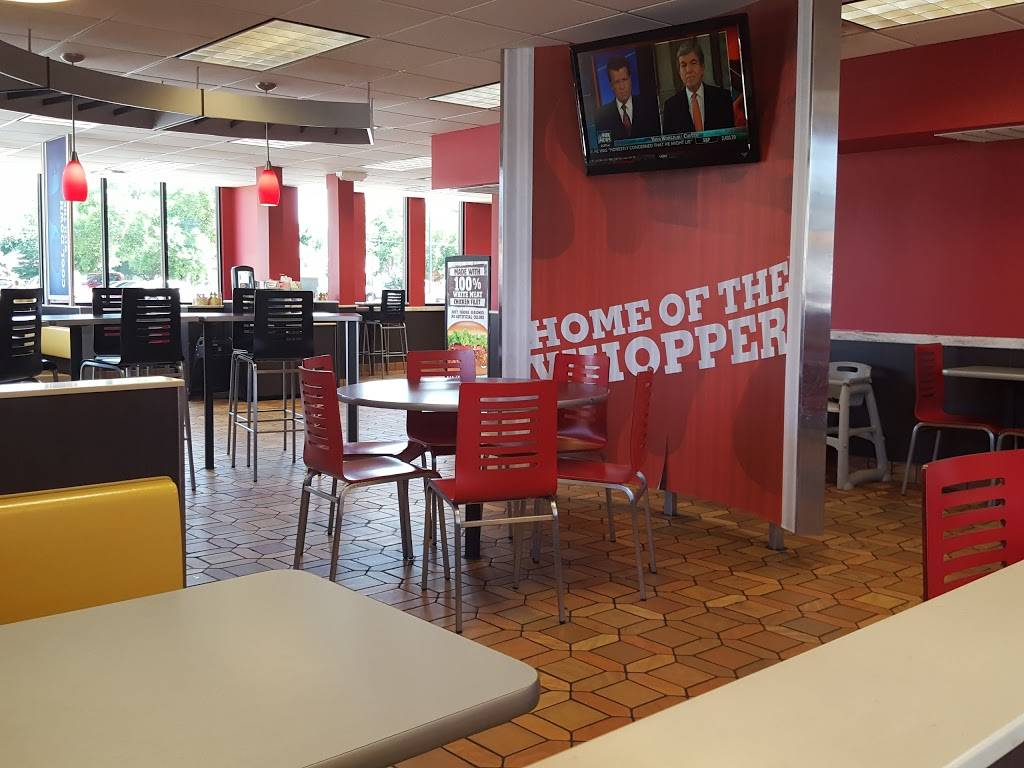 Burger King | restaurant | 1320 W 2nd St, Grand Island, NE 68801, USA | 3083826780 OR +1 308-382-6780