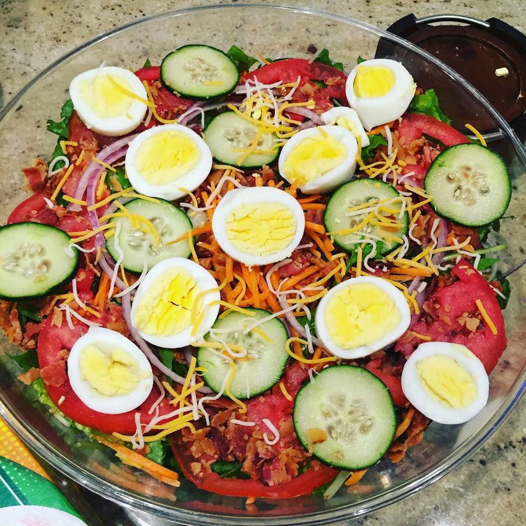 Mamita’s Munchies | restaurant | 8228 W Flagler St, Miami, FL 33144, USA | 3052220840 OR +1 305-222-0840