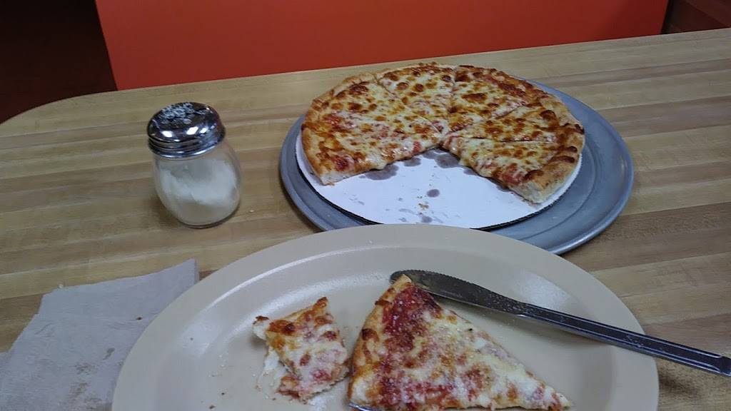 Highland Pizza | restaurant | 797 Robeson St, Fall River, MA 02720, USA | 5086750591 OR +1 508-675-0591