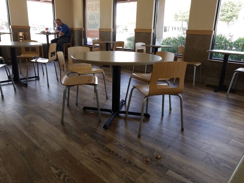 Wendys | restaurant | 2928 Woodridge Dr, Houston, TX 77087, USA | 2816763570 OR +1 281-676-3570