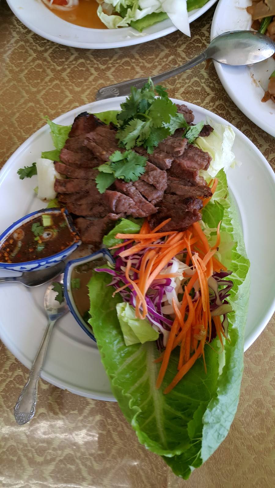 Real Thai Food | restaurant | 9522 Chapman Ave, Garden Grove, CA 92841, USA | 7145915572 OR +1 714-591-5572