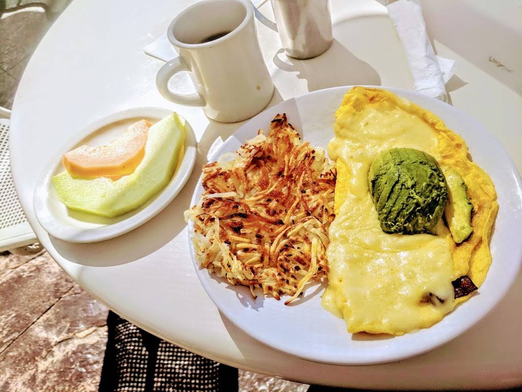 The Cracked Egg | restaurant | 7660 W Cheyenne Ave # 125, Las Vegas, NV 89129, USA | 7023957981 OR +1 702-395-7981