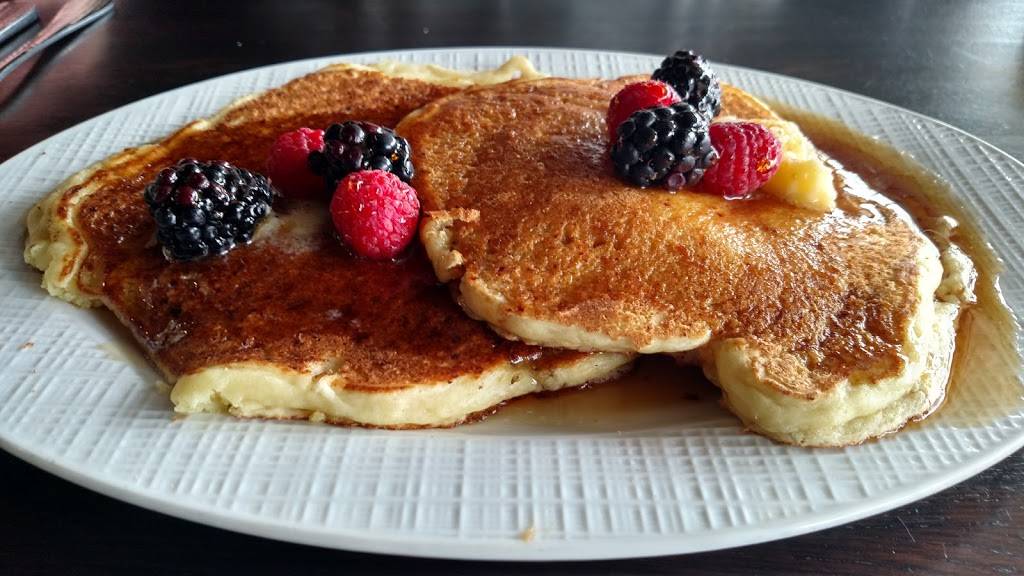 LoLo American Kitchen & Craft Bar Hudson | restaurant | 175 2nd St S, Hudson, WI 54016, USA | 7158088025 OR +1 715-808-8025