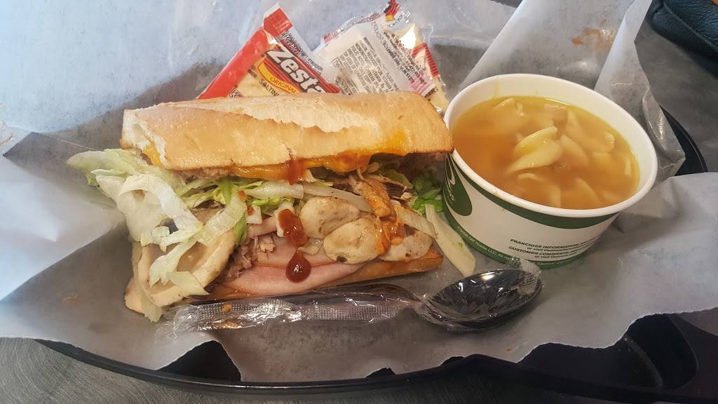 Quiznos | restaurant | 1131 Jefferson Davis Hwy, Fredericksburg, VA 22401, USA | 5408999550 OR +1 540-899-9550