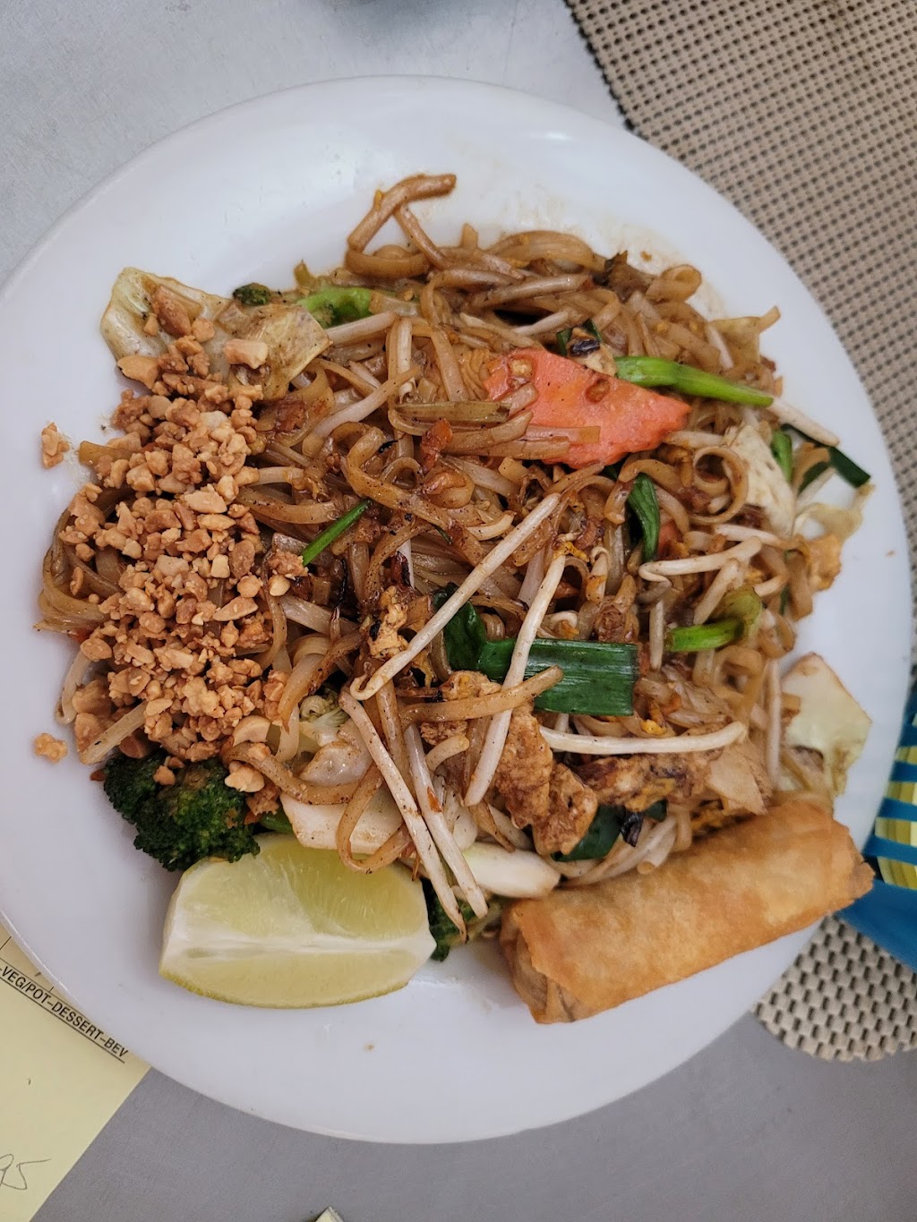 Thai Cuisine | restaurant | 604 E 1st St, Alamogordo, NM 88310, USA | 5754379978 OR +1 575-437-9978
