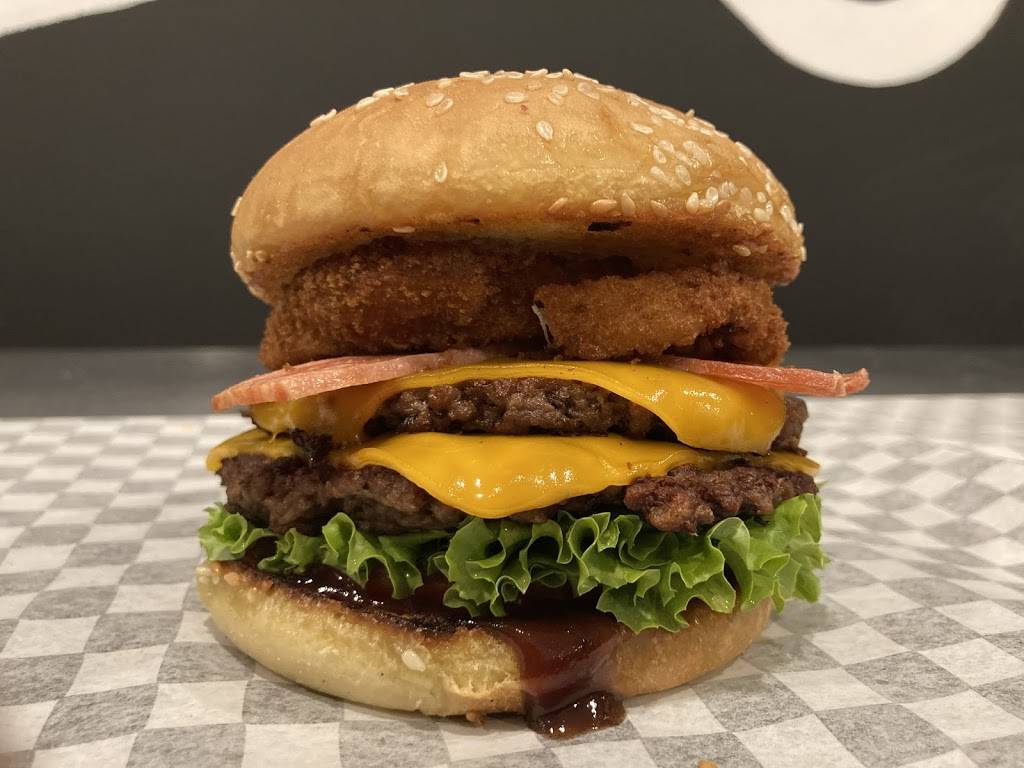 Malibus Burgers | restaurant | 3905 Piedmont Ave, Oakland, CA 94611, USA | 9292375740 OR +1 929-237-5740