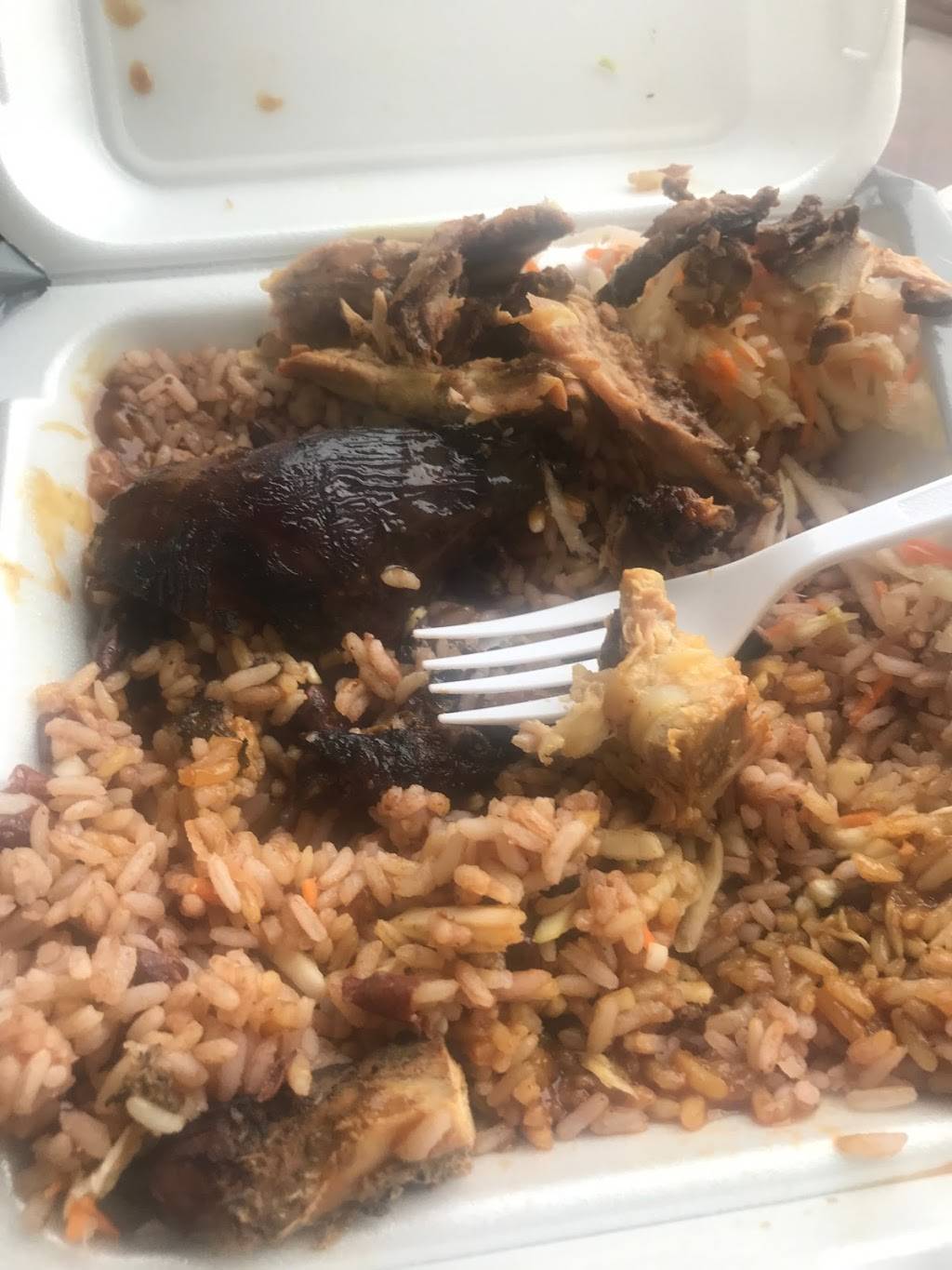 Willys Jerk | restaurant | 3889 Keele St, North York, ON M3J 1N6, Canada | 4166336781 OR +1 416-633-6781