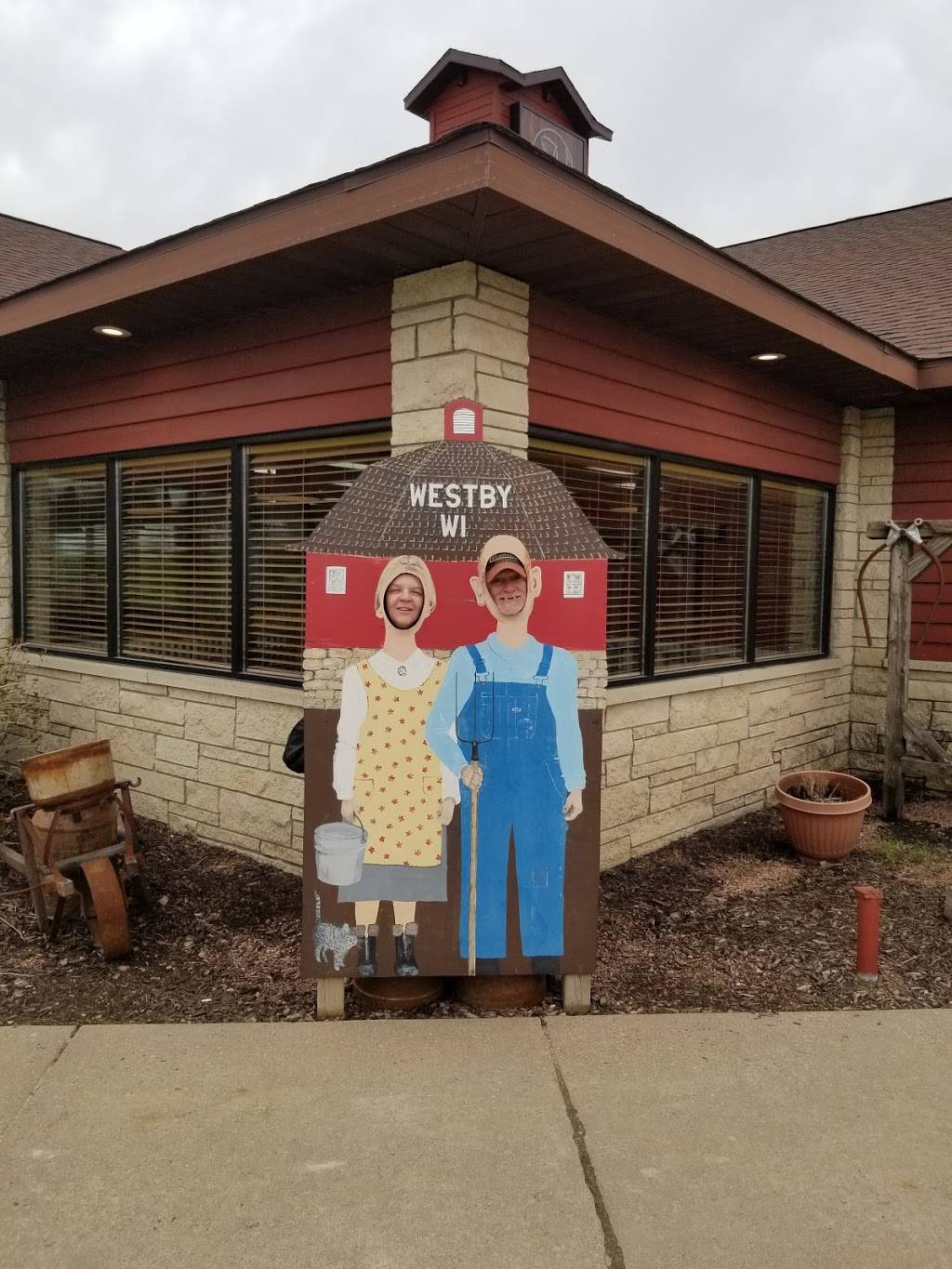 Central Express | restaurant | 411 N Main St, Westby, WI 54667, USA | 6086342230 OR +1 608-634-2230