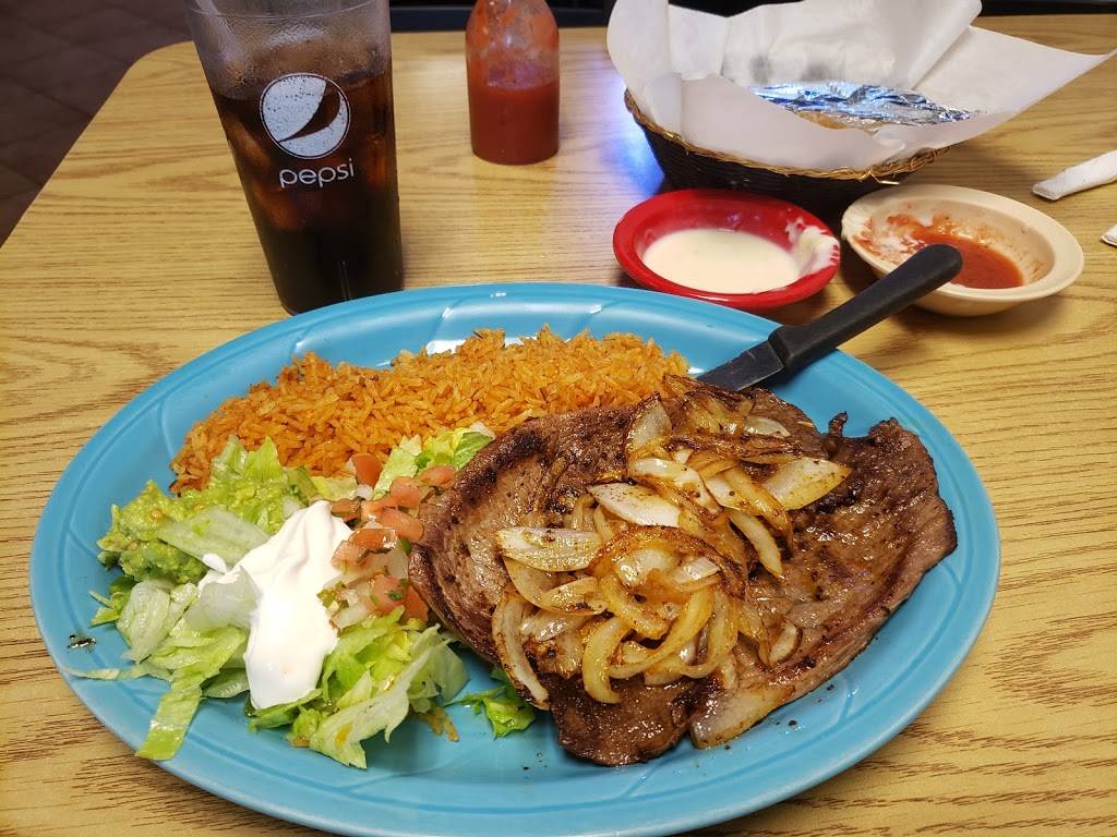 Casa Vieja Mexican Restaurant | restaurant | 1309 Grand Ave, Johnston City, IL 62951, USA | 6189835738 OR +1 618-983-5738