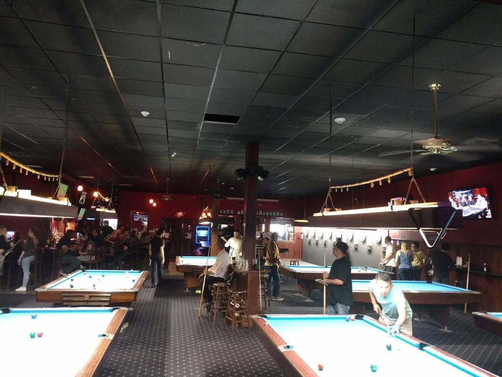 Revolution Billiards | night club | 9687 Fairfax Blvd, Fairfax, VA 22030, USA | 7033857529 OR +1 703-385-7529