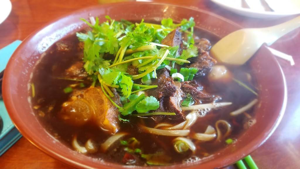 Khun Dom | restaurant | 4681 Melrose Ave, Los Angeles, CA 90029, USA | 3236631086 OR +1 323-663-1086