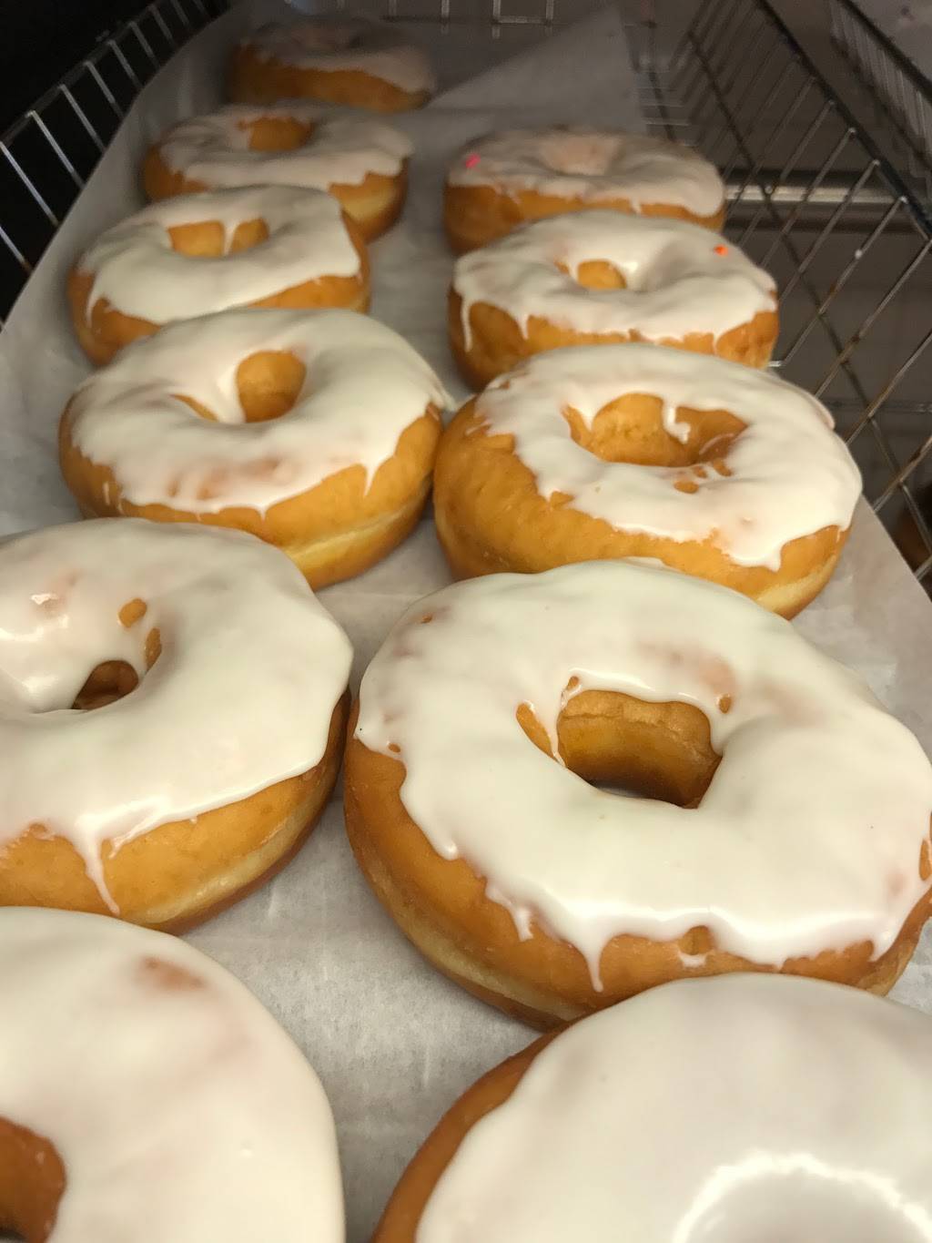 Dunkin | bakery | 8611 Winton Rd, Cincinnati, OH 45231, USA | 5136208690 OR +1 513-620-8690