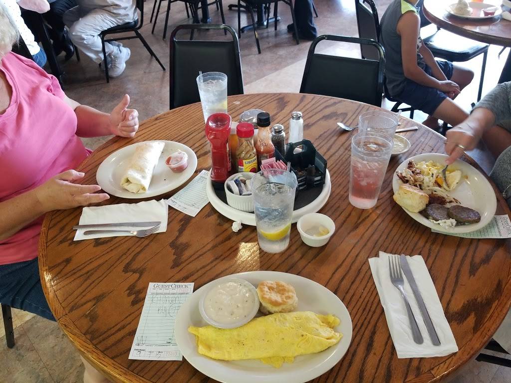 Red Rooster Cafe | restaurant | 801 W Main St, Hendersonville, TN 37075, USA | 6153480122 OR +1 615-348-0122