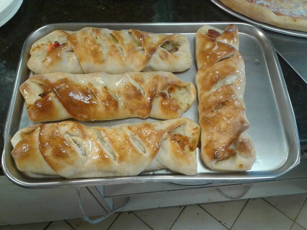 Ginos | restaurant | 43 19 Broadway, Astoria, NY 11103, USA | 7182749000 OR +1 718-274-9000