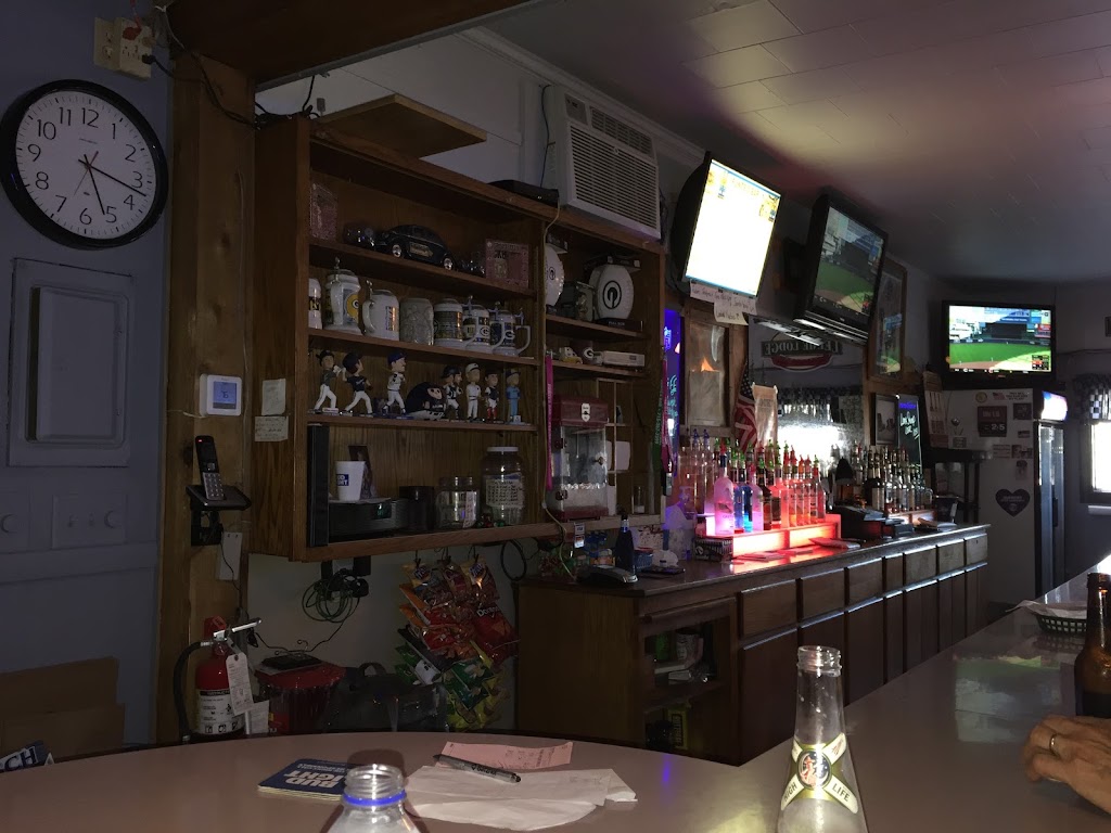 Funtes Bar & Grill | restaurant | 215 S Main St, Greenwood, WI 54437, USA | 7152677599 OR +1 715-267-7599