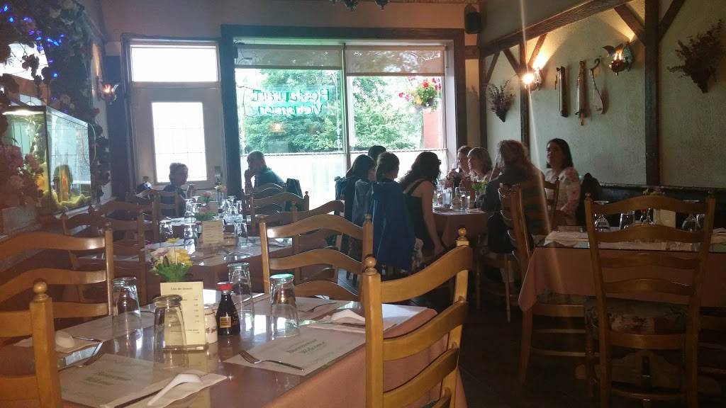 Restaurant Ly Anh | restaurant | 38 Rue Saint-Joseph, Granby, QC J2G 6T6, Canada | 4503729993 OR +1 450-372-9993