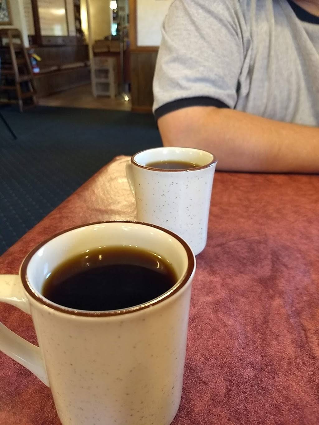 Wayside Restaurant | restaurant | 825 State Rd NW, Warren, OH 44483, USA | 3308477614 OR +1 330-847-7614