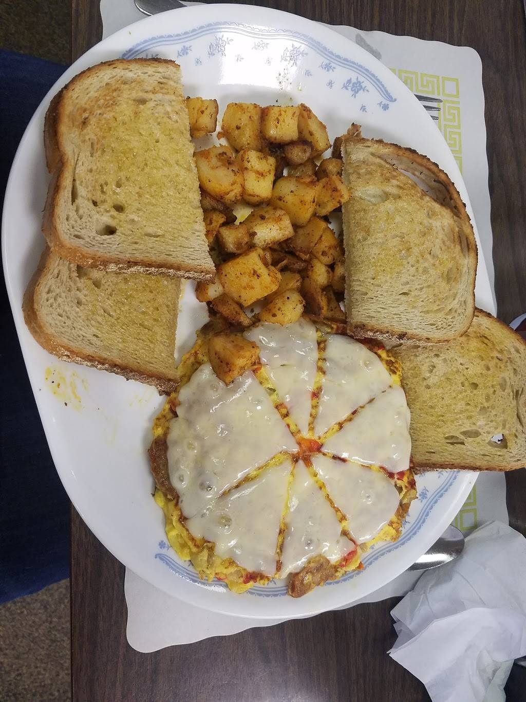 Cals Corner | restaurant | 1538 Smith St, North Providence, RI 02911, USA | 4013530443 OR +1 401-353-0443