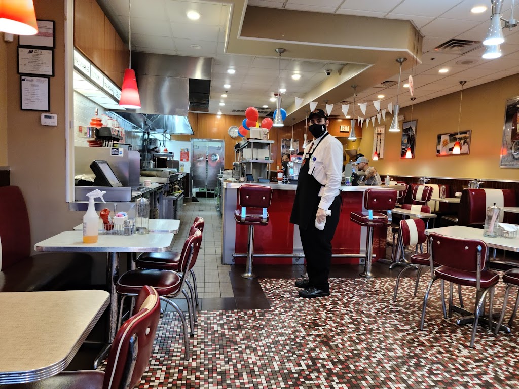 Johnny Rockets | restaurant | 3300 W Expy 83, McAllen, TX 78501, USA | 9566306099 OR +1 956-630-6099