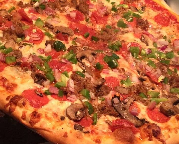 Big Tonys Pizzeria | restaurant | 2710 S Presa St, San Antonio, TX 78210, USA | 2105322555 OR +1 210-532-2555