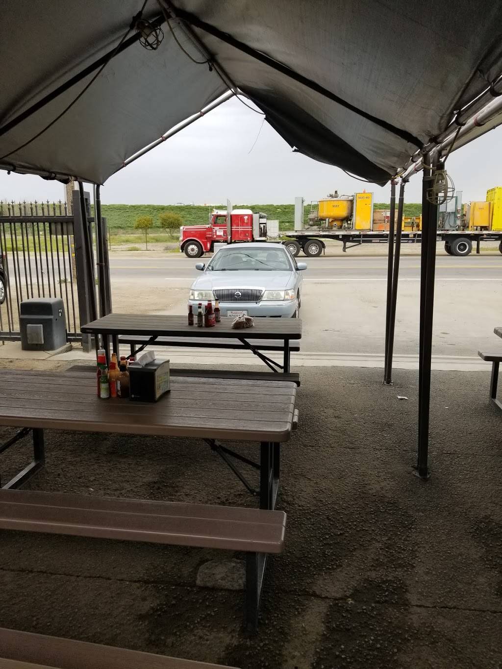 Tacos Y Mariscos Playas De Sinaloa | restaurant | 2130 E Brundage Ln, Bakersfield, CA 93307, USA | 6613421518 OR +1 661-342-1518