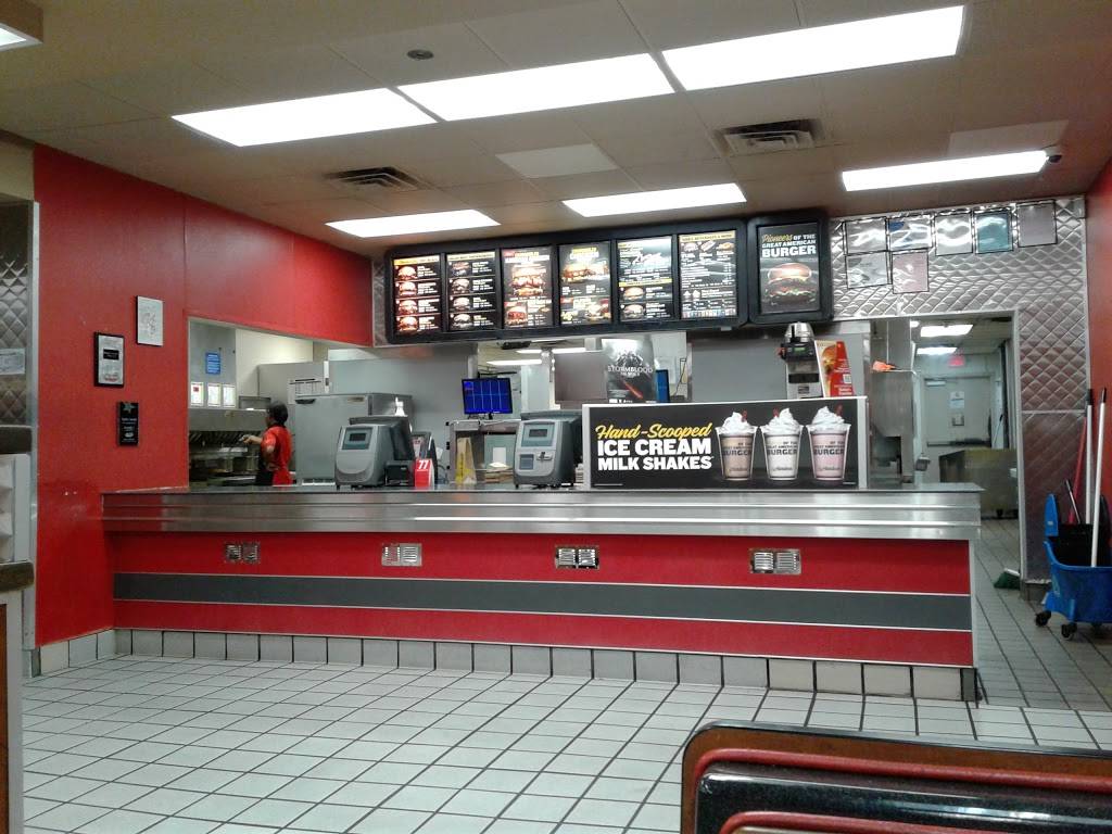 Hardees | restaurant | 2525 Cobbs Ford Rd, Prattville, AL 36066, USA | 3342857549 OR +1 334-285-7549