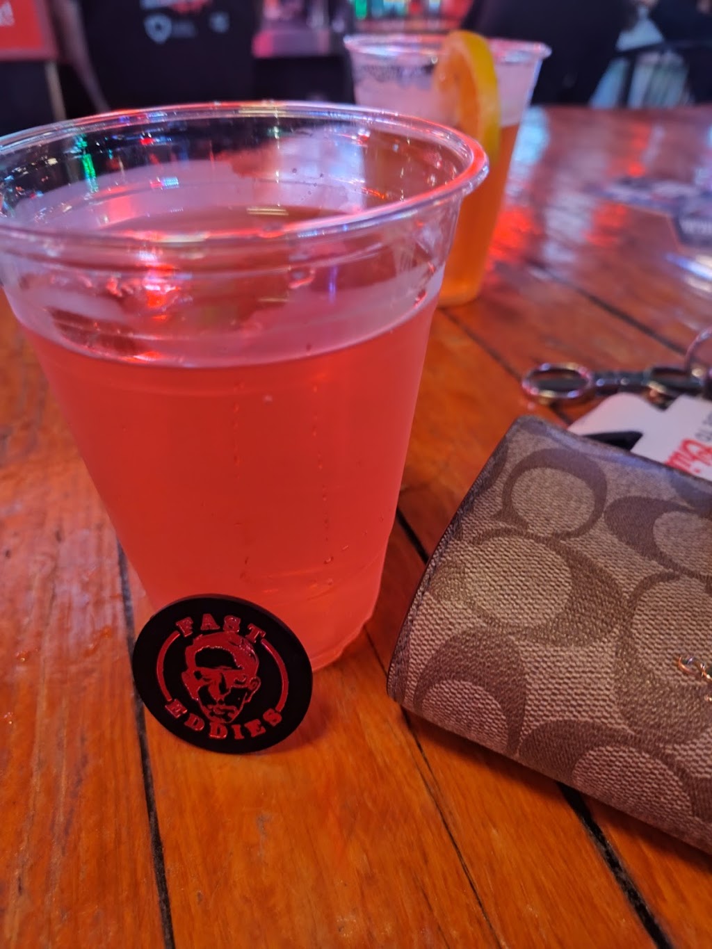 Fast Eddies | restaurant | 1 W Spokane Falls Blvd, Spokane, WA 99201, USA | 5094558752 OR +1 509-455-8752