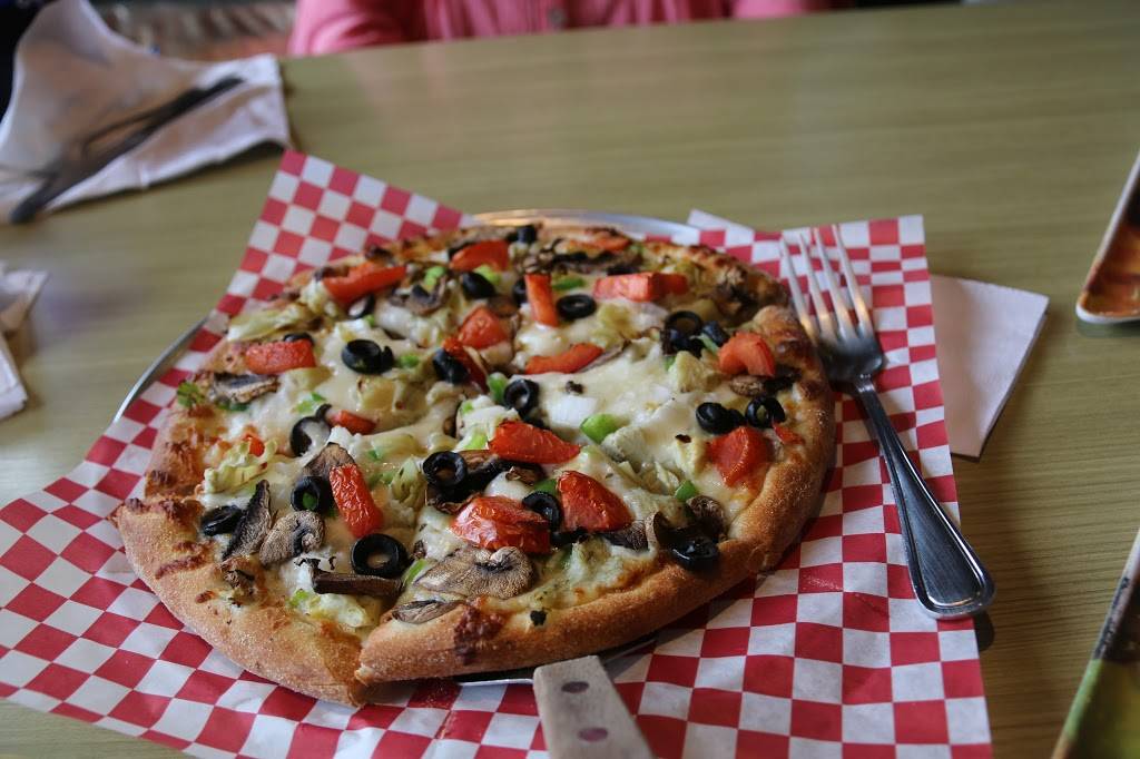 Bravas Pizza & Pasta | night club | 120 Glen Ave #2954, Snohomish, WA 98290, USA | 3608620900 OR +1 360-862-0900