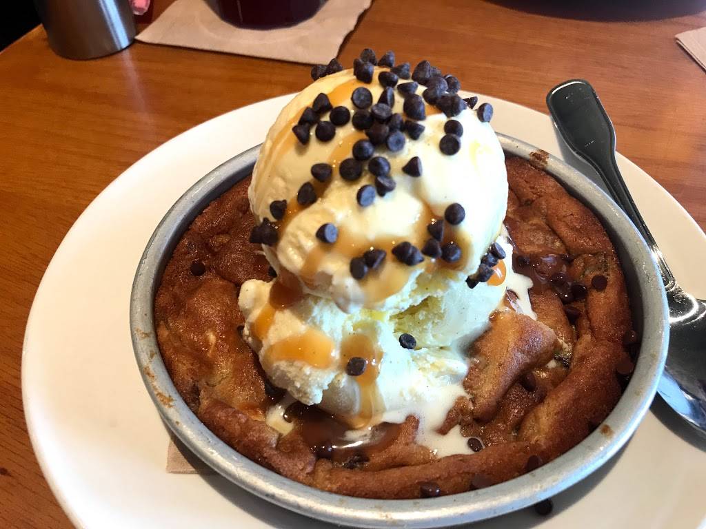 BJs Restaurant & Brewhouse | restaurant | 280 S Coast Hwy, Laguna Beach, CA 92651, USA | 9494943802 OR +1 949-494-3802