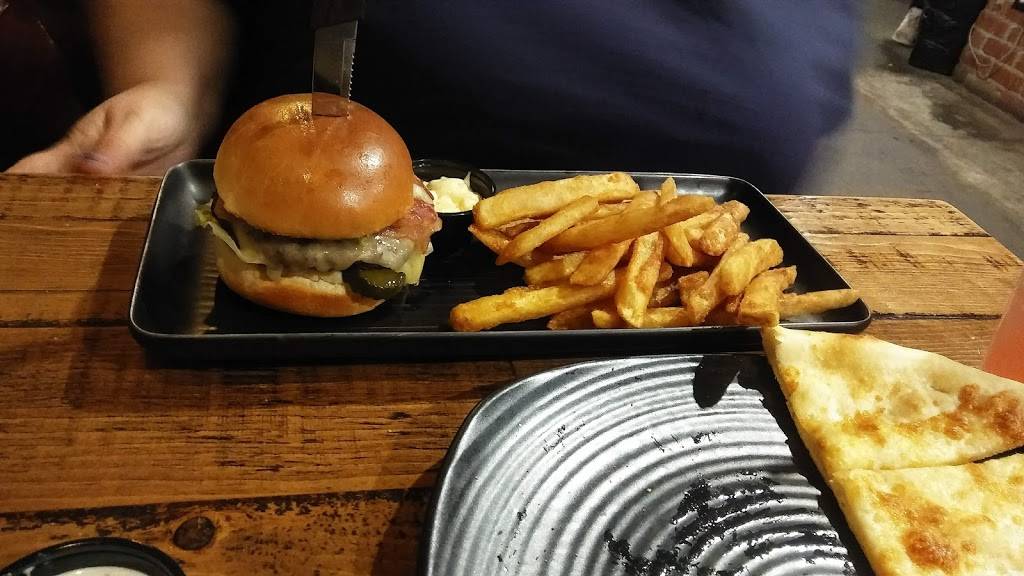 The Rock Wood Fired Pizza | restaurant | 34817 Enchanted Pkwy S, Federal Way, WA 98003, USA | 2538357625 OR +1 253-835-7625