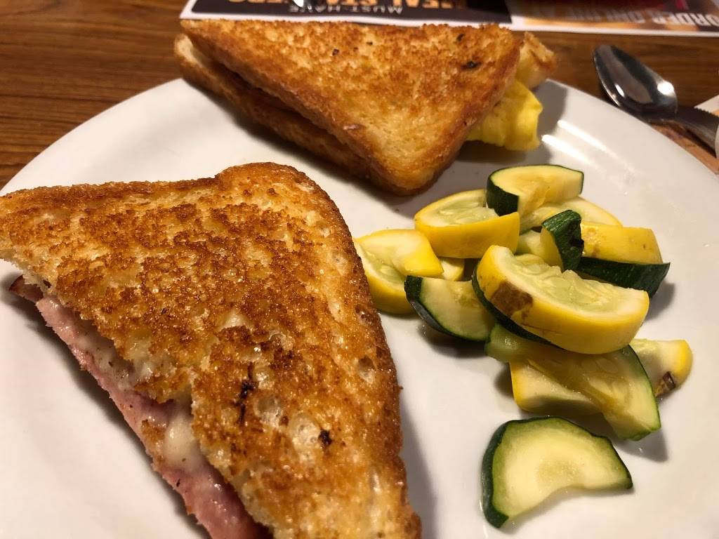 Dennys | restaurant | 1177 Reservoir Ave, Cranston, RI 02920, USA | 4019422300 OR +1 401-942-2300