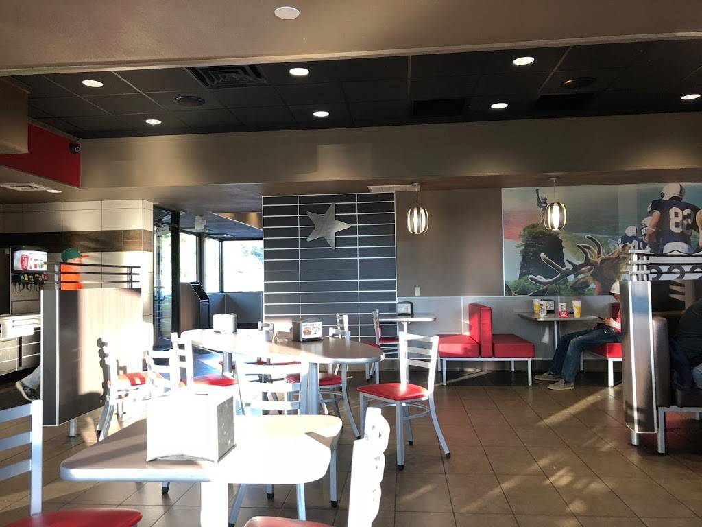 Hardees | restaurant | 724 Allegheny St, Dauphin, PA 17018, USA | 7179218238 OR +1 717-921-8238